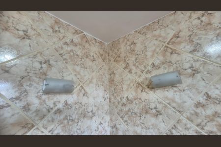 Apartamento para alugar com 80m², 2 quartos e sem vaga Apartamento para alugar com 80m², 2 quartos e sem vagaBanheiro da Suíte