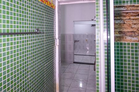 Banheiro de casa para alugar com 1 quarto, 60m² em Portal dos Gramados, Guarulhos
