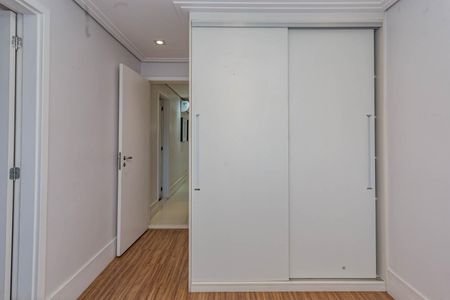 Apartamento à venda com 140m², 3 quartos e 2 vagasSuíte