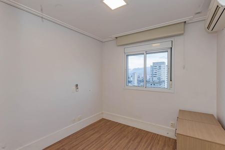 Apartamento à venda com 140m², 3 quartos e 2 vagasSuíte