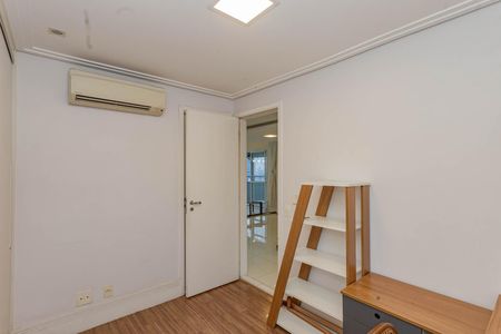 Apartamento à venda com 140m², 3 quartos e 2 vagasSuíte 2