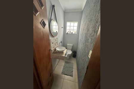 Casa à venda com 250m², 3 quartos e 2 vagas Casa à venda com 250m², 3 quartos e 2 vagasFoto 24