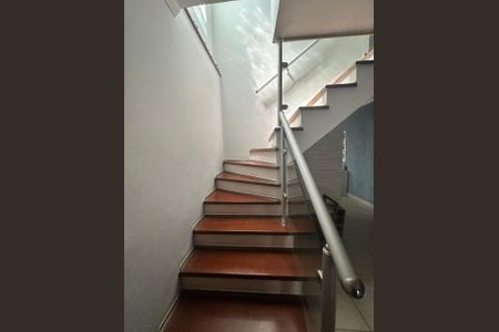 Casa à venda com 250m², 3 quartos e 2 vagas Casa à venda com 250m², 3 quartos e 2 vagasFoto 03