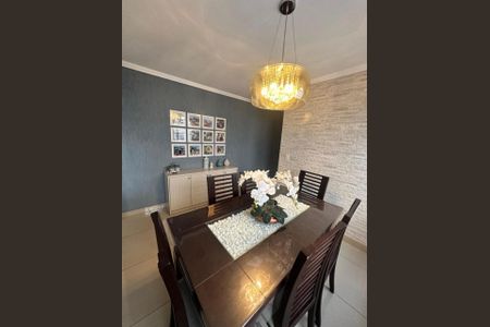 Casa à venda com 250m², 3 quartos e 2 vagas Casa à venda com 250m², 3 quartos e 2 vagasFoto 07