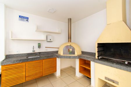 Apartamento para alugar com 47m², 2 quartos e 1 vaga Apartamento para alugar com 47m², 2 quartos e 1 vagaÁrea Comum - Churrasqueira