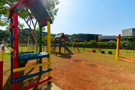 Apartamento para alugar com 47m², 2 quartos e 1 vaga Apartamento para alugar com 47m², 2 quartos e 1 vagaÁrea comum - Playground