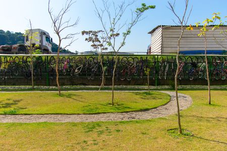 Apartamento para alugar com 47m², 2 quartos e 1 vaga Apartamento para alugar com 47m², 2 quartos e 1 vagaÁrea Comum - Bicicletário