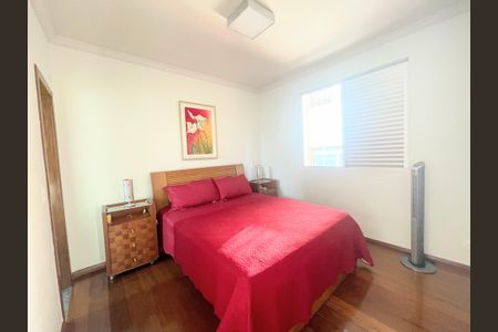 Apartamento à venda com 140m², 3 quartos e 2 vagasSuíte