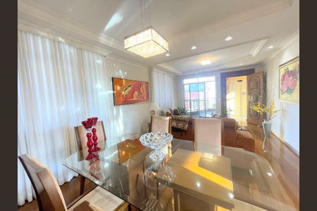 Apartamento à venda com 140m², 3 quartos e 2 vagasSala