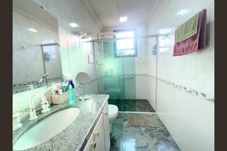 Apartamento à venda com 140m², 3 quartos e 2 vagasBanheiro da Suíte