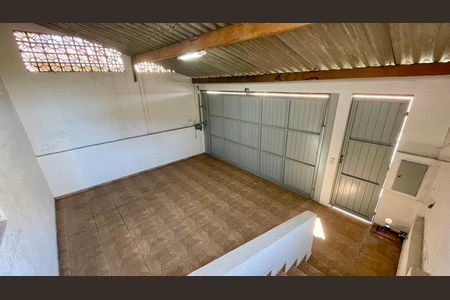 Garagem de casa para alugar com 3 quartos, 300m² em Vila Galvão, Guarulhos