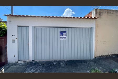 Fachada Placa  de casa para alugar com 3 quartos, 300m² em Vila Galvão, Guarulhos