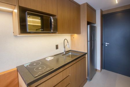 Cozinha de kitnet/studio à venda com 1 quarto, 24m² em Vila Cordeiro, São Paulo