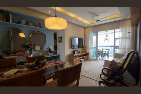 Apartamento à venda com 100m², 3 quartos e 2 vagasSala