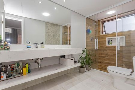 Apartamento à venda com 229m², 4 quartos e 3 vagasBanheiro da Suíte