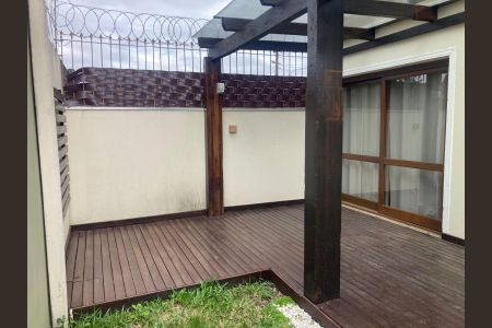Casa de condomínio à venda com 200m², 3 quartos e 2 vagas
