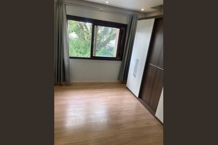 Casa de condomínio à venda com 200m², 3 quartos e 2 vagas