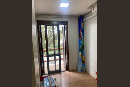 Casa de condomínio à venda com 200m², 3 quartos e 2 vagas Casa de condomínio à venda com 200m², 3 quartos e 2 vagasQuarto