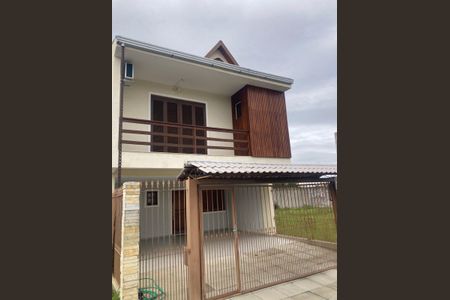 Casa de condomínio à venda com 200m², 3 quartos e 2 vagas