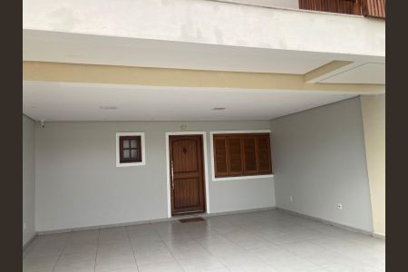 Casa de condomínio à venda com 200m², 3 quartos e 2 vagas Casa de condomínio à venda com 200m², 3 quartos e 2 vagasEntrada