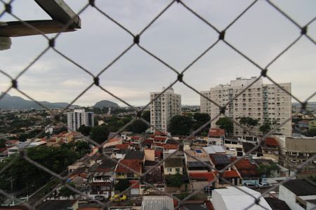 Quarto 1 - Vista de apartamento para alugar com 2 quartos, 55m² em Pechincha, Rio de Janeiro