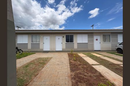 Casa de condomínio para alugar com 45m², 2 quartos e 1 vagaFachada/Garagem