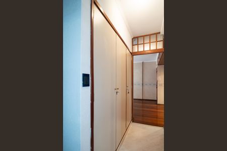 Apartamento à venda com 110m², 2 quartos e 1 vaga Apartamento à venda com 110m², 2 quartos e 1 vagaCorredor