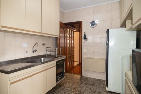 Apartamento à venda com 110m², 2 quartos e 1 vaga Apartamento à venda com 110m², 2 quartos e 1 vagaCozinha