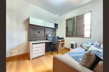 Apartamento à venda com 169m², 4 quartos e 3 vagasQuarto 1