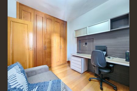 Apartamento à venda com 169m², 4 quartos e 3 vagasQuarto 1