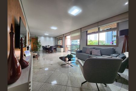 Apartamento à venda com 169m², 4 quartos e 3 vagasSala