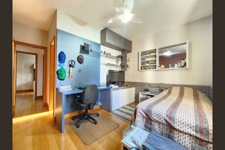 Apartamento à venda com 169m², 4 quartos e 3 vagasSuíte 2