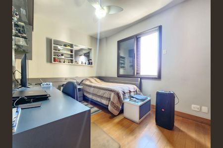 Apartamento à venda com 169m², 4 quartos e 3 vagasSuíte 2