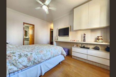 Apartamento à venda com 169m², 4 quartos e 3 vagasSuíte 1