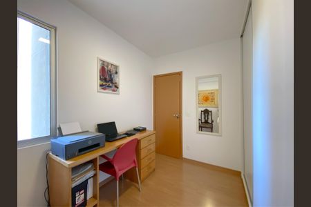 Apartamento à venda com 85m², 3 quartos e 2 vagasQuarto 2