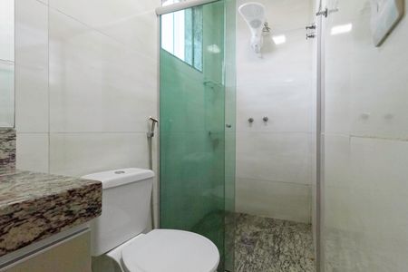 Casa à venda com 105m², 3 quartos e 1 vaga Casa à venda com 105m², 3 quartos e 1 vagaBanheiro da suíte