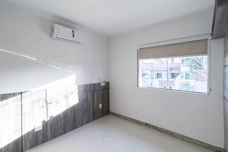 Casa à venda com 105m², 3 quartos e 1 vaga Casa à venda com 105m², 3 quartos e 1 vagaSuíte