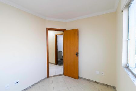 Apartamento à venda com 121m², 3 quartos e 1 vagaQuarto 2