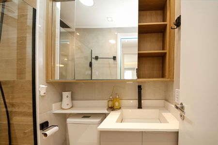 Apartamento para alugar com 38m², 2 quartos e sem vaga Apartamento para alugar com 38m², 2 quartos e sem vagaBanheiro