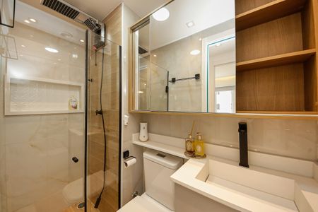 Apartamento para alugar com 38m², 2 quartos e sem vaga Apartamento para alugar com 38m², 2 quartos e sem vagaBanheiro