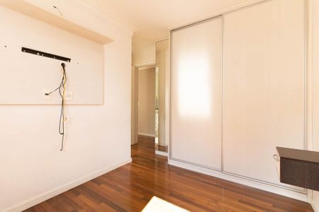 Apartamento à venda com 83m², 3 quartos e 2 vagas Apartamento à venda com 83m², 3 quartos e 2 vagasSuíte