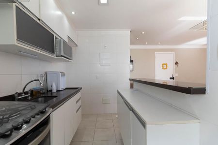 Apartamento à venda com 83m², 3 quartos e 2 vagas Apartamento à venda com 83m², 3 quartos e 2 vagasCozinha