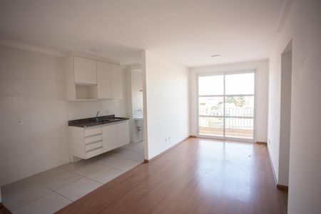 Sala de apartamento à venda com 2 quartos, 55m² em Vila Pita, São Paulo