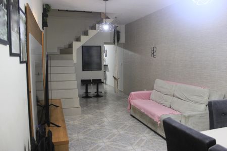 Sala de casa à venda com 4 quartos, 51m² em Vila Silveira, Guarulhos