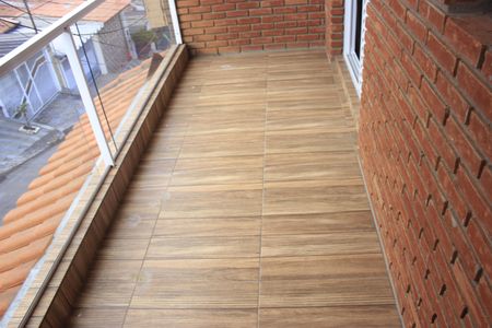 Casa à venda com 51m², 4 quartos e 1 vagaVaranda