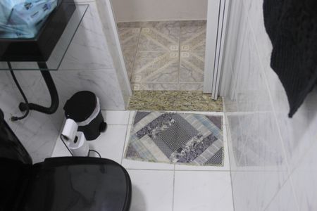 Casa à venda com 51m², 4 quartos e 1 vagaBanheiro 1