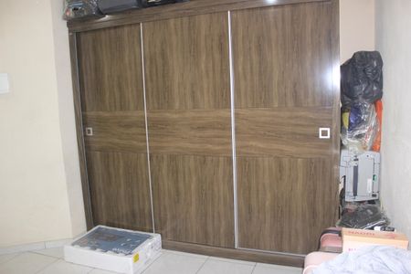 Casa à venda com 51m², 4 quartos e 1 vagaSuíte da casa 2