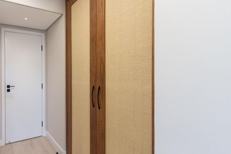 Apartamento para alugar com 136m², 3 quartos e 2 vagasArmário do corredor