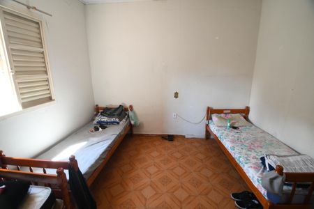 Casa à venda com 170m², 3 quartos e 5 vagasQuarto 2