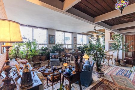 Apartamento à venda com 213m², 2 quartos e 1 vagaSala